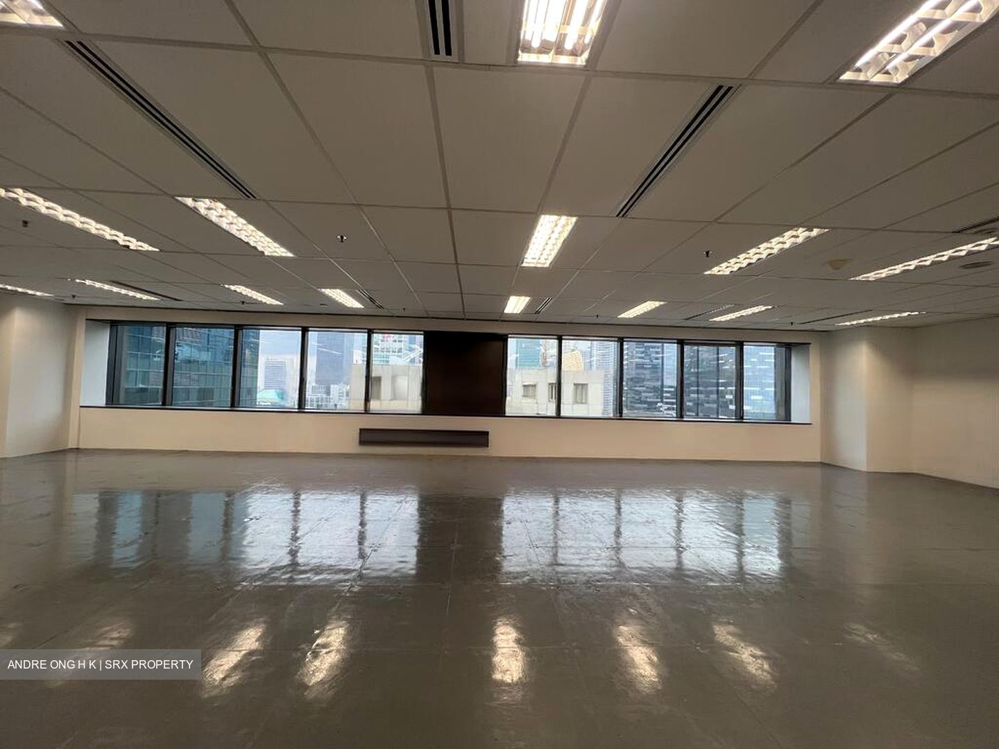 Oue Downtown (D1), Office #576568551